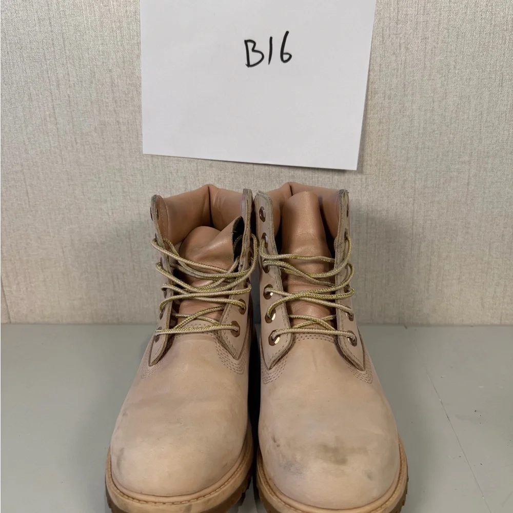 Timberland Womens Premium 6 inch Waterproof Boots Light Pink‎ size 7.5